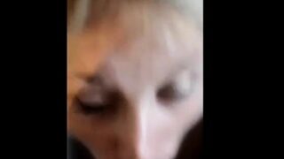 ouvre bien la bouche et suce
