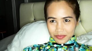Thai teen cutie fucks with a fleshlight