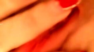 Amateur Close Up Squirting Masturbation
