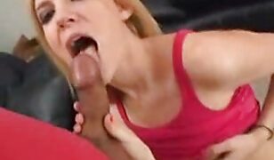 Amateur Agrees To Creampie
