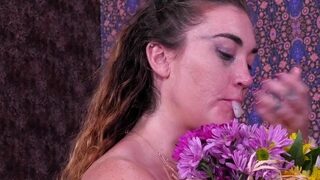 Kat Monroe teen sub is facialised