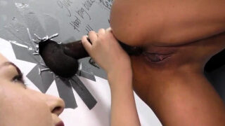 Skanks share black cock