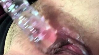 Amateur Close Up Squirting Masturbation