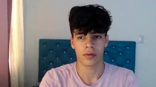 Amateur gay solo masturbation video
