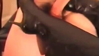 A Leather handjob from mistress Adrianne