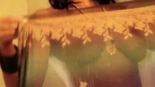 Indian MILF Dancer Looks So Erotic