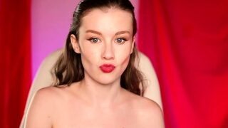 Hot amateur webcam teen masturbates for their fans