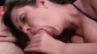 Amateur Babe Gives BF A BJ