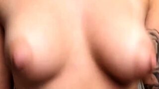 Big boob brunette masturbates on webcam