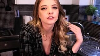 DownBlouse Jerk – Blonde Gabie – Break Up Wank