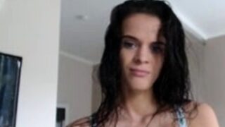 Amateur Webcam Babes Going Solo