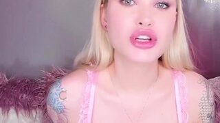 Two big ass babes with big boobs get facialized