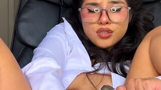 Webcam fun mature brunette with toys cum on cam