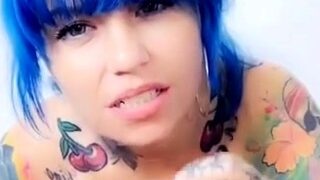 Masturbating loving babe solo toy plays with enthusiasm