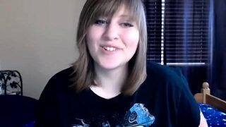 chubby gamer girl