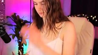 Hottest brunette solo webcam masturbation 2