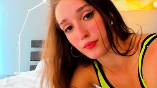 Perverse teen babe plays solo