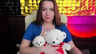 Cute amateur brunette naughty in solo jerking show on camera