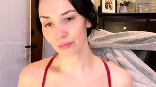 Big boobs milf masturbates with her dildo