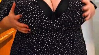 Big boobs milf masturbating