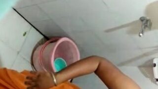Punjabi aunty bathing 1