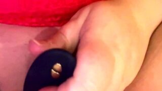 Webcam Girl Masturbating With A Dildo Wet Pussy Close Up