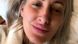 Sexy amateur blonde fingers and toys her wet pussy